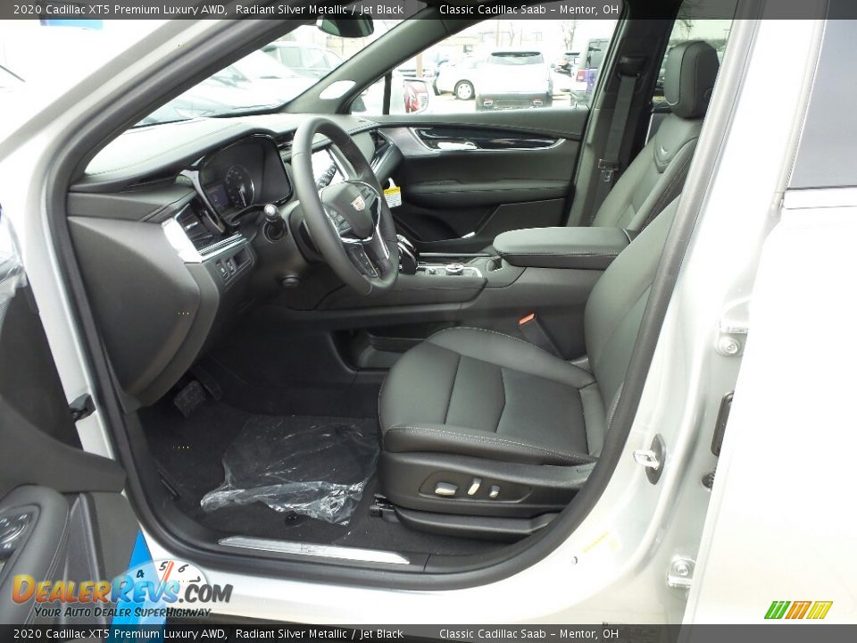 2020 Cadillac XT5 Premium Luxury AWD Radiant Silver Metallic / Jet Black Photo #3