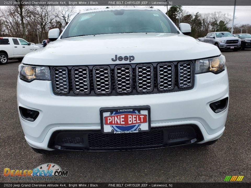 2020 Jeep Grand Cherokee Altitude 4x4 Bright White / Black Photo #2