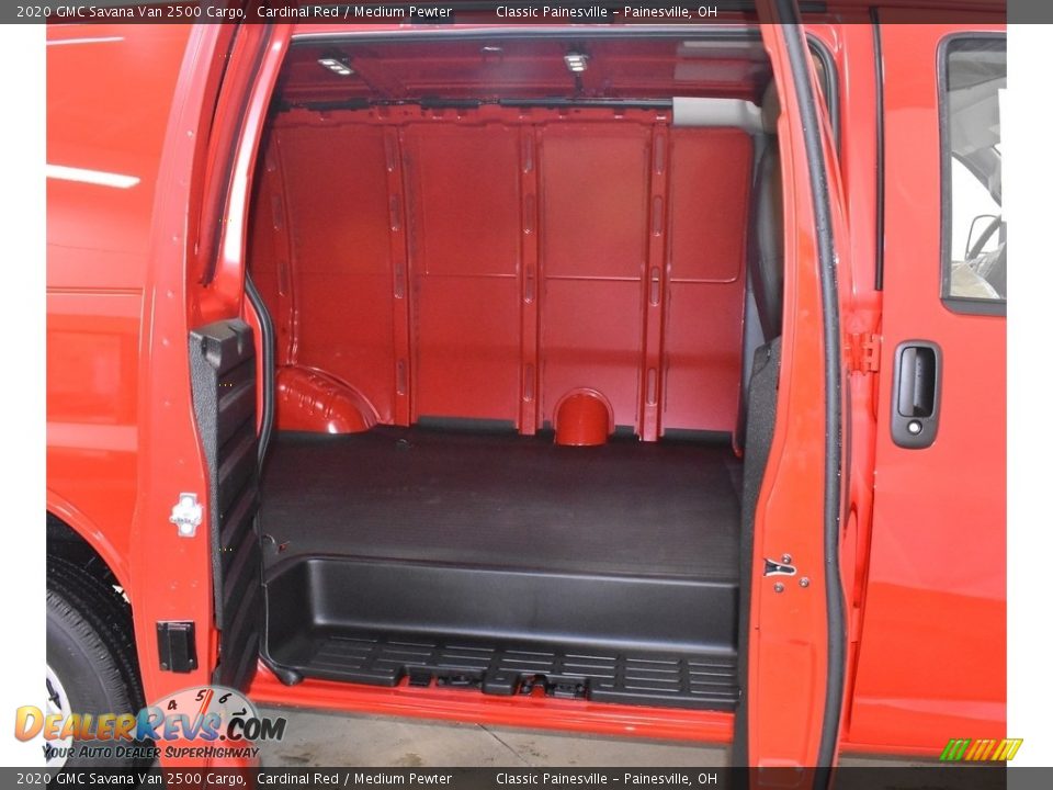 2020 GMC Savana Van 2500 Cargo Cardinal Red / Medium Pewter Photo #7