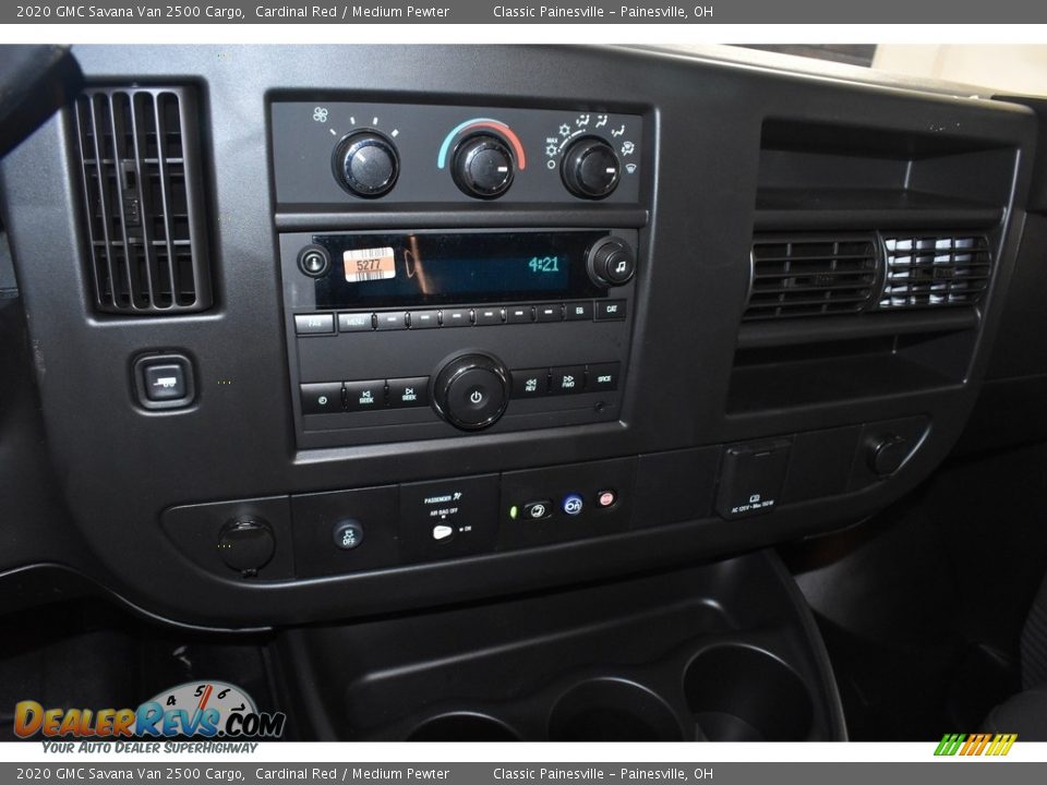 2020 GMC Savana Van 2500 Cargo Cardinal Red / Medium Pewter Photo #10