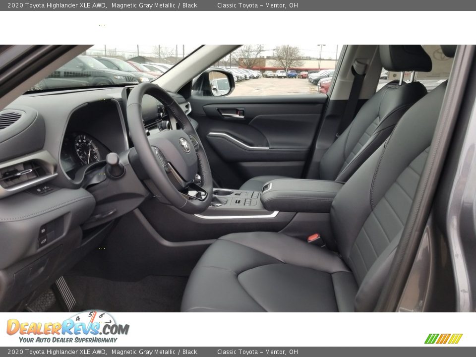 Front Seat of 2020 Toyota Highlander XLE AWD Photo #2