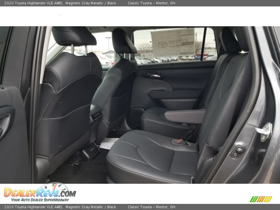 2020 Toyota Highlander XLE AWD Magnetic Gray Metallic / Black Photo #3