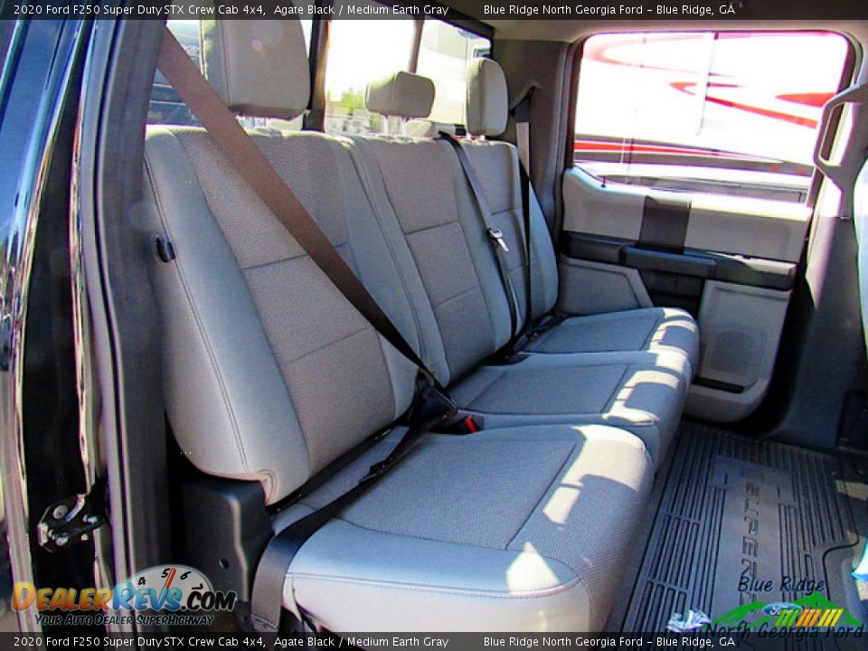 2020 Ford F250 Super Duty STX Crew Cab 4x4 Agate Black / Medium Earth Gray Photo #12
