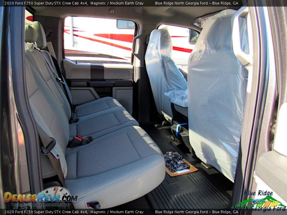 2020 Ford F250 Super Duty STX Crew Cab 4x4 Magnetic / Medium Earth Gray Photo #30