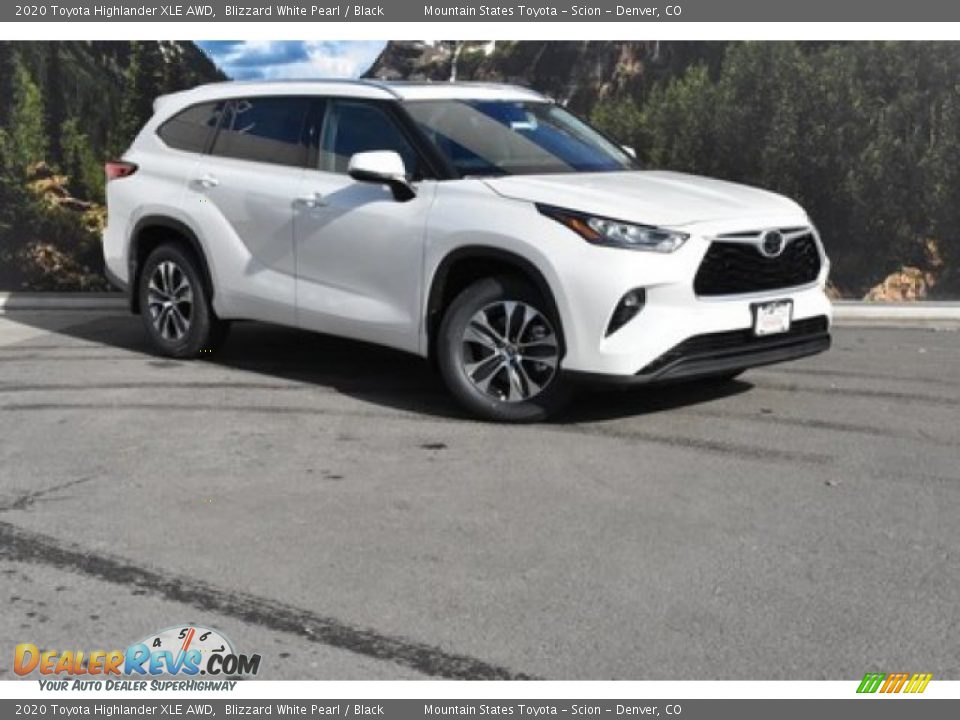 2020 Toyota Highlander XLE AWD Blizzard White Pearl / Black Photo #1