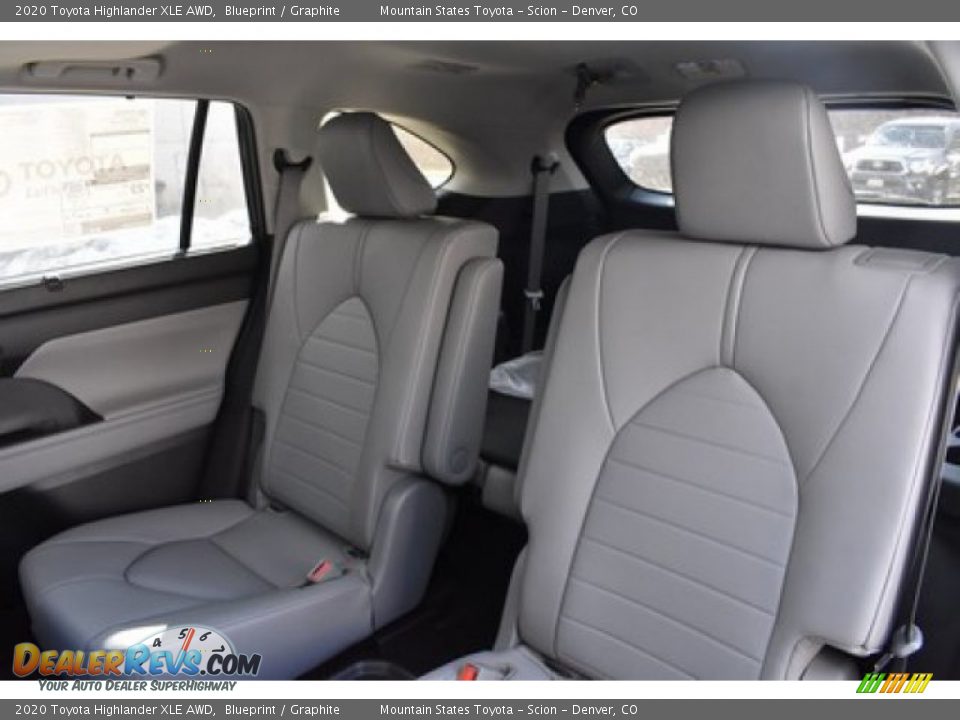 2020 Toyota Highlander XLE AWD Blueprint / Graphite Photo #10