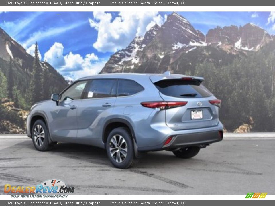 2020 Toyota Highlander XLE AWD Moon Dust / Graphite Photo #3