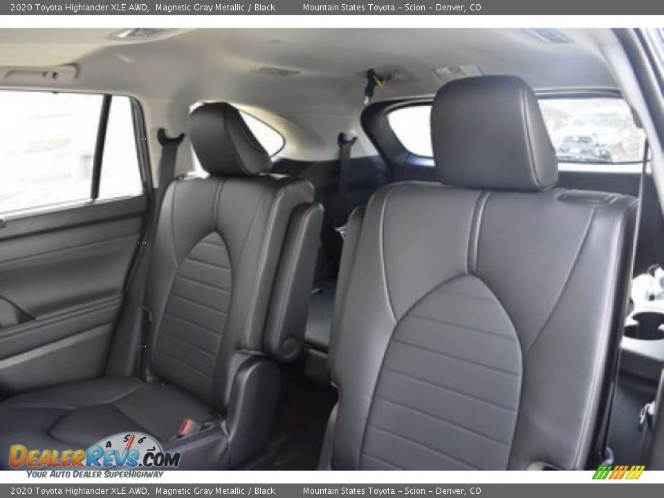 2020 Toyota Highlander XLE AWD Magnetic Gray Metallic / Black Photo #10