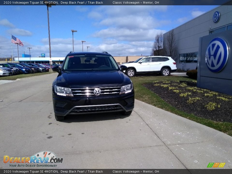 2020 Volkswagen Tiguan SE 4MOTION Deep Black Pearl / Titan Black Photo #1