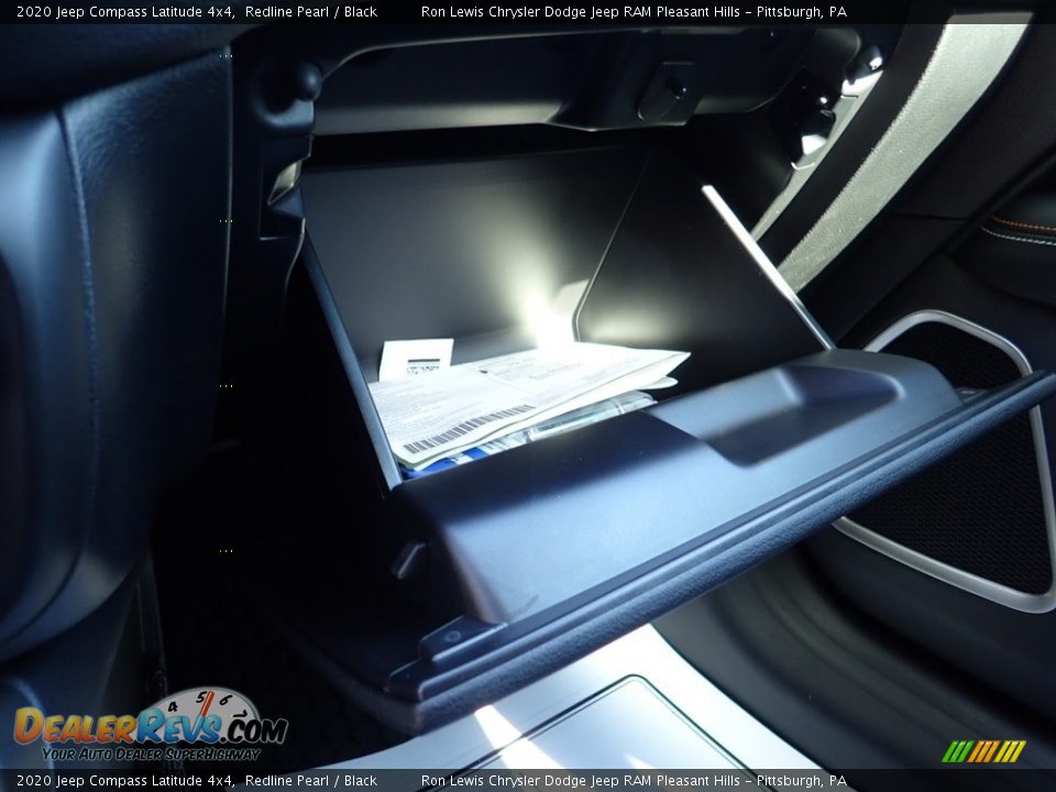 2020 Jeep Compass Latitude 4x4 Redline Pearl / Black Photo #18