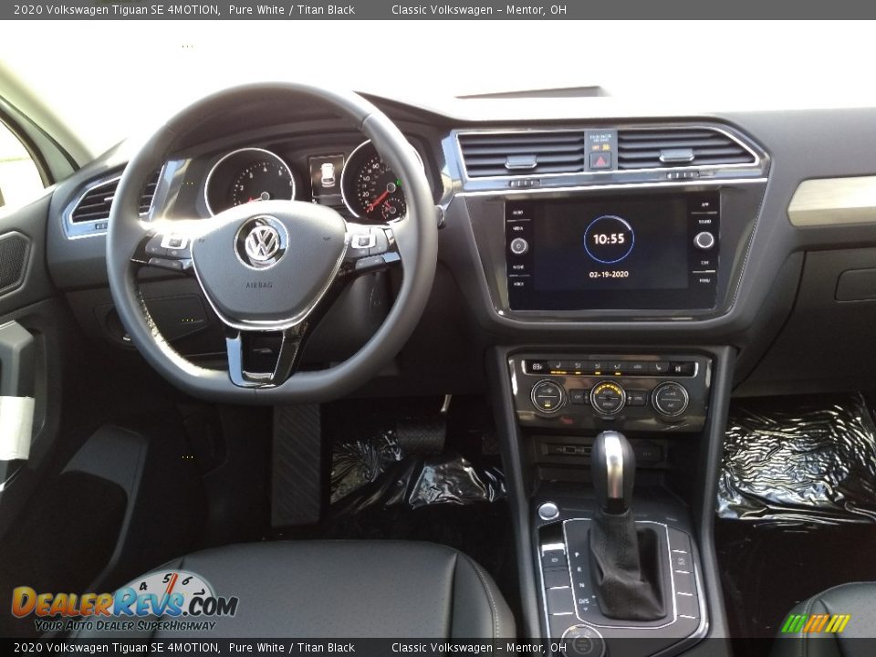 2020 Volkswagen Tiguan SE 4MOTION Pure White / Titan Black Photo #4
