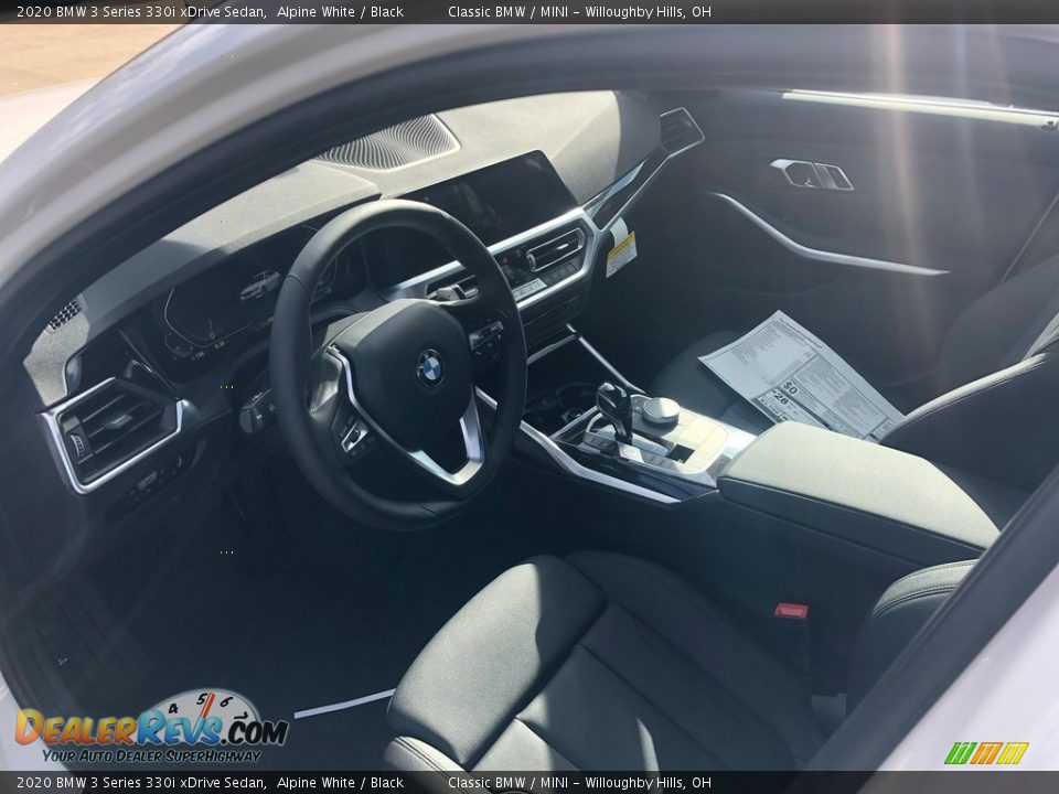 2020 BMW 3 Series 330i xDrive Sedan Alpine White / Black Photo #3