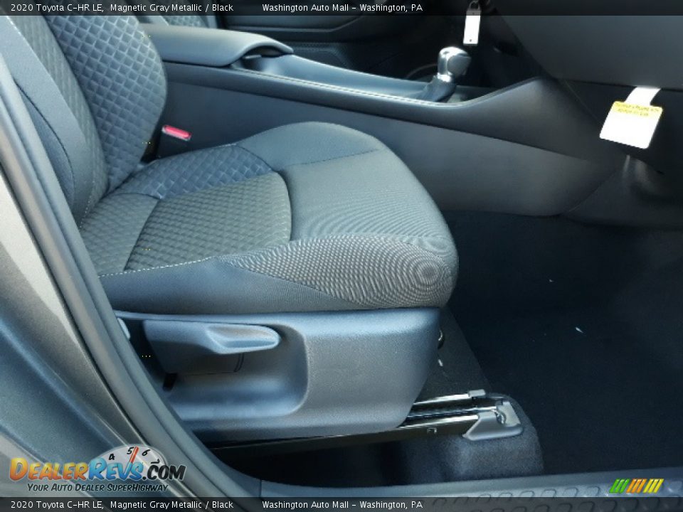 2020 Toyota C-HR LE Magnetic Gray Metallic / Black Photo #35
