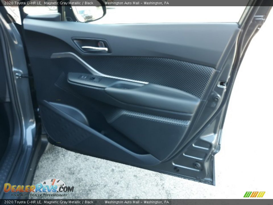 2020 Toyota C-HR LE Magnetic Gray Metallic / Black Photo #36