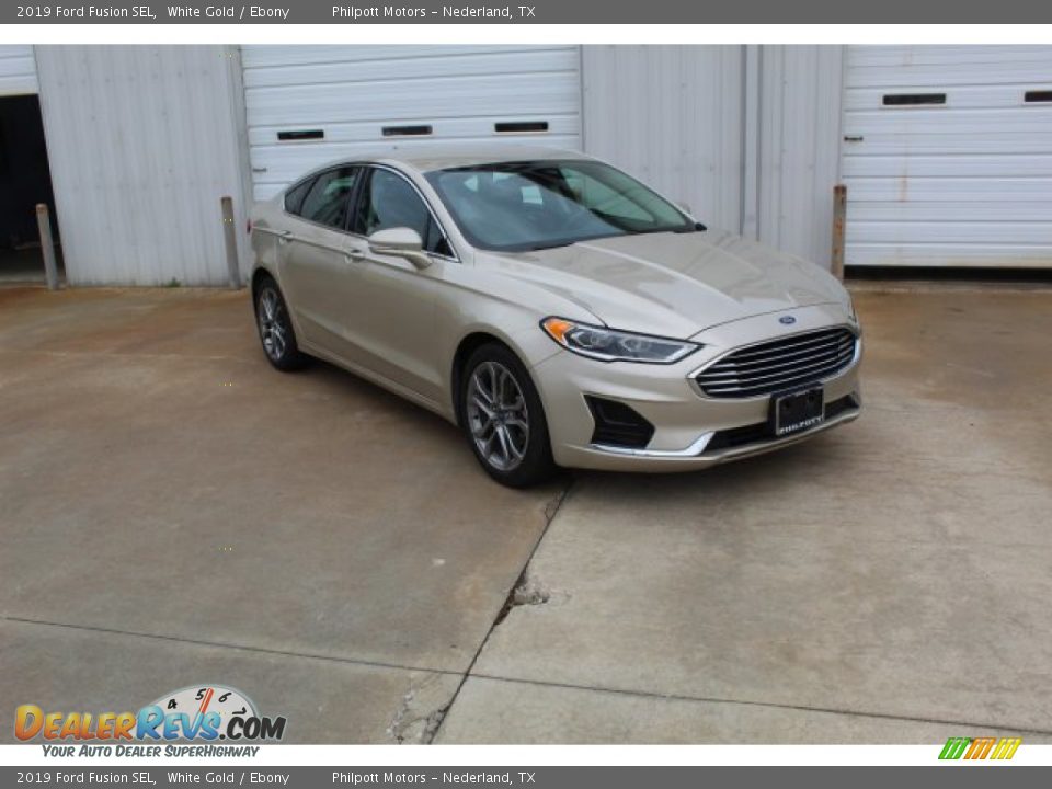 2019 Ford Fusion SEL White Gold / Ebony Photo #2
