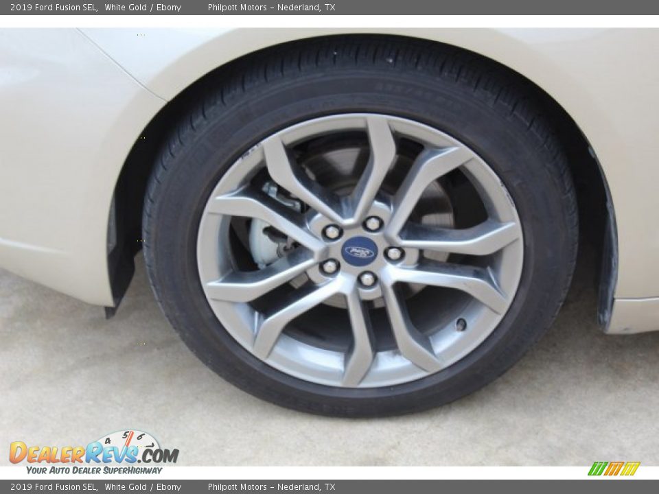2019 Ford Fusion SEL White Gold / Ebony Photo #6