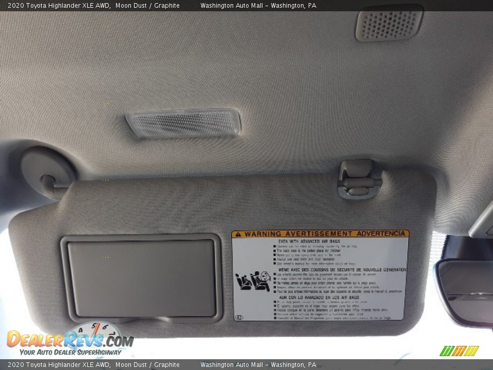 2020 Toyota Highlander XLE AWD Moon Dust / Graphite Photo #20