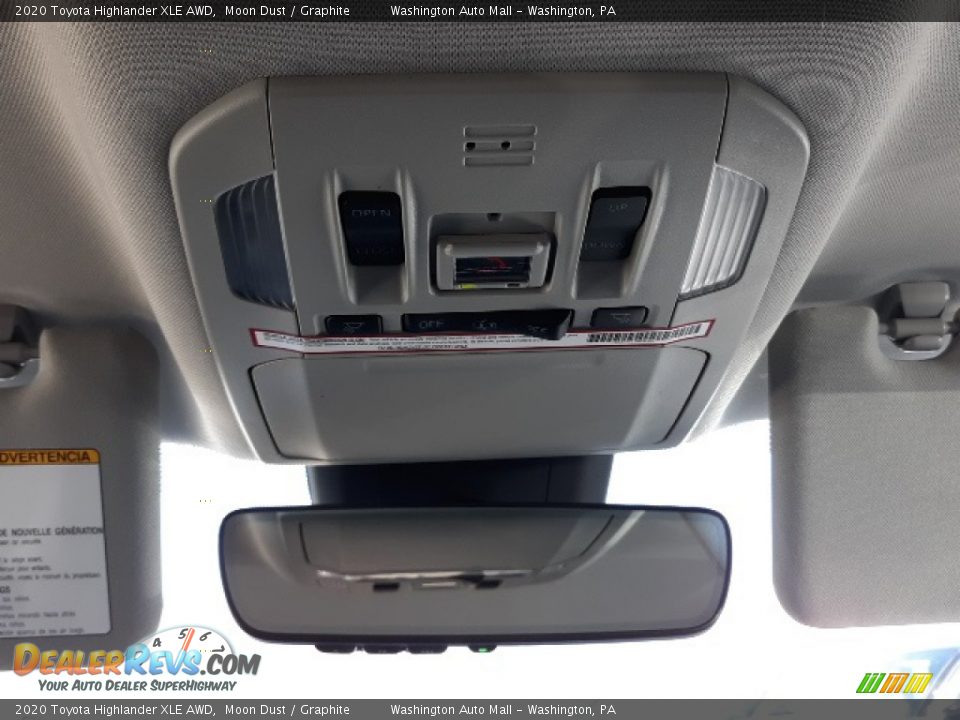 2020 Toyota Highlander XLE AWD Moon Dust / Graphite Photo #21