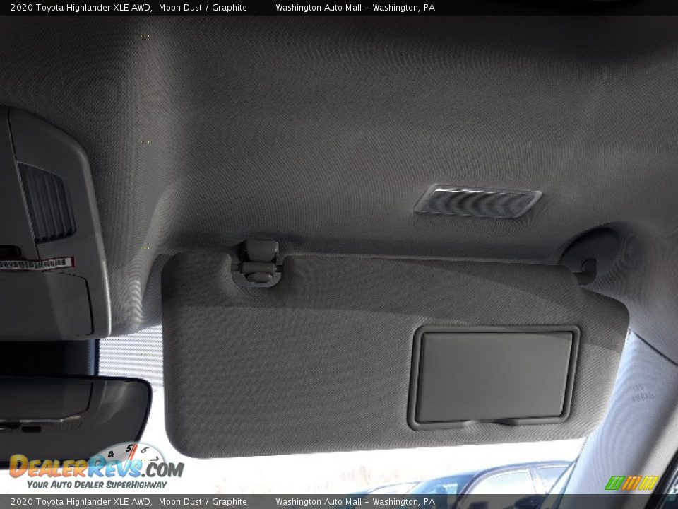 2020 Toyota Highlander XLE AWD Moon Dust / Graphite Photo #22