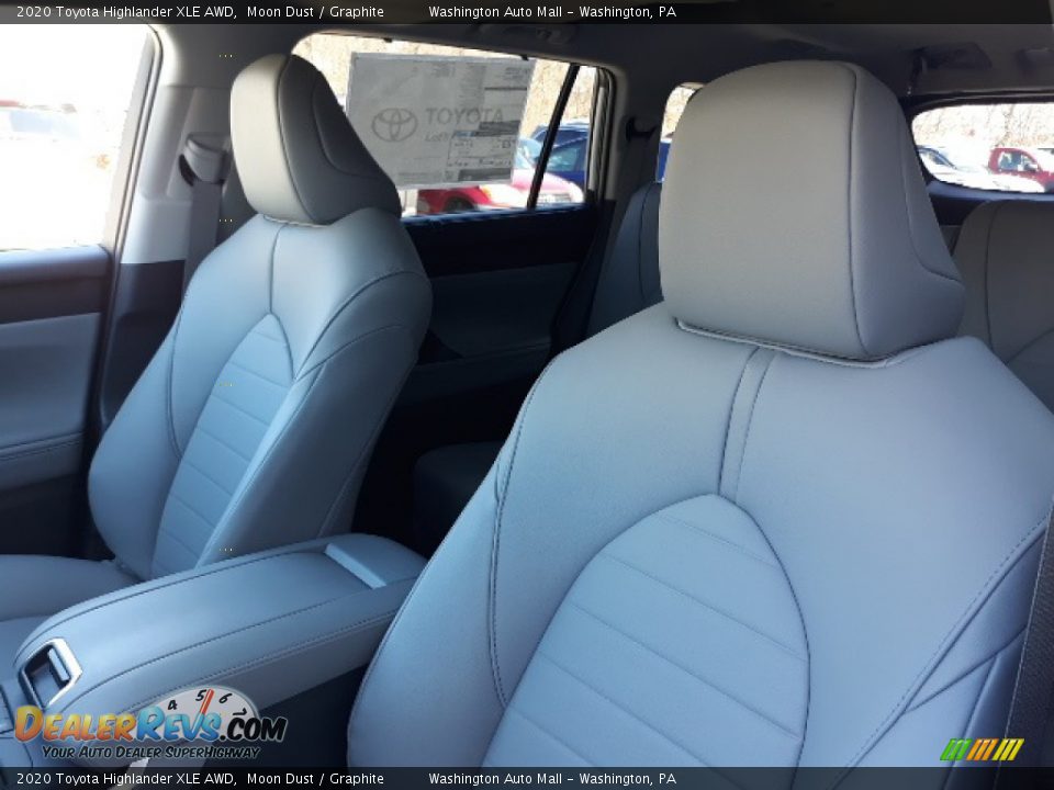 2020 Toyota Highlander XLE AWD Moon Dust / Graphite Photo #24