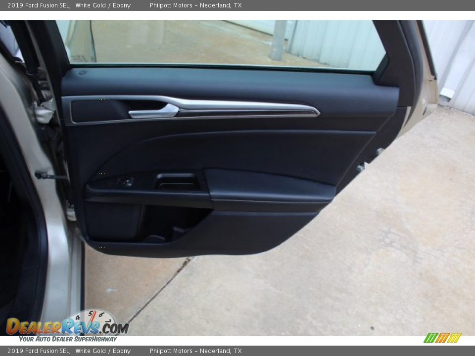 2019 Ford Fusion SEL White Gold / Ebony Photo #26