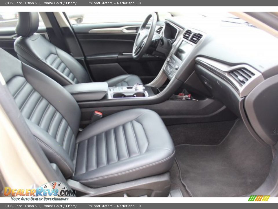 2019 Ford Fusion SEL White Gold / Ebony Photo #29
