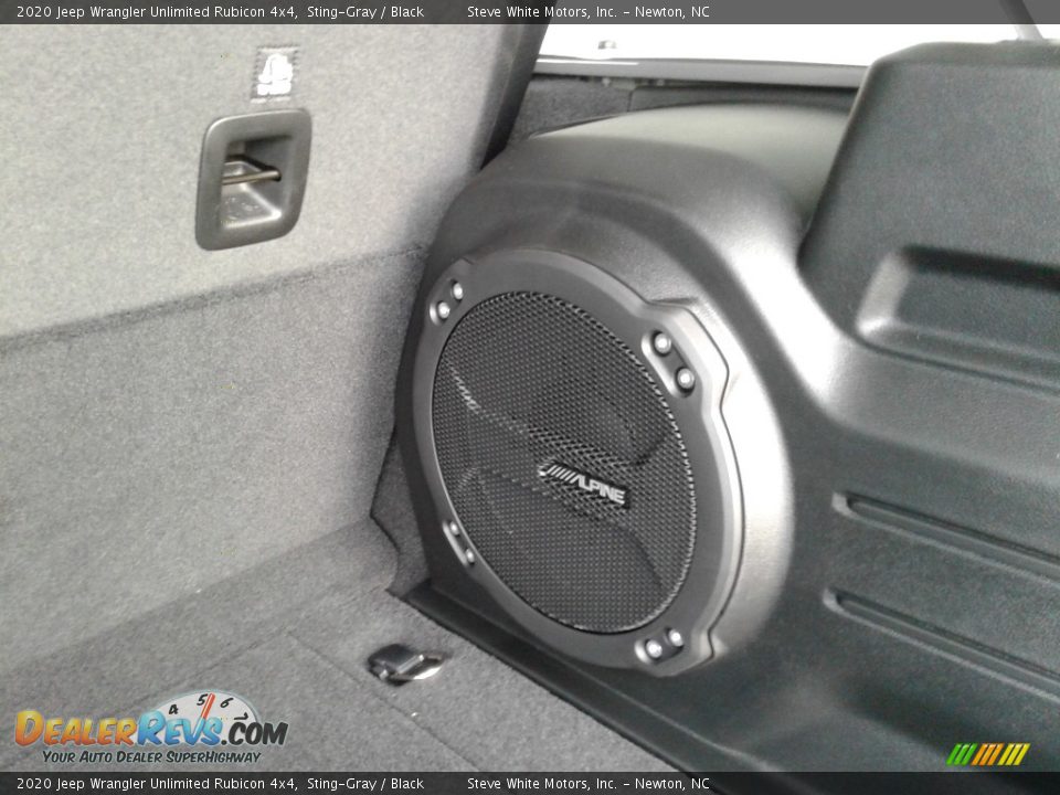 2020 Jeep Wrangler Unlimited Rubicon 4x4 Sting-Gray / Black Photo #16