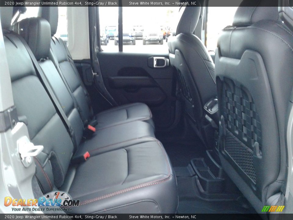 2020 Jeep Wrangler Unlimited Rubicon 4x4 Sting-Gray / Black Photo #17