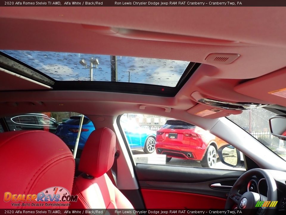 2020 Alfa Romeo Stelvio TI AWD Alfa White / Black/Red Photo #14