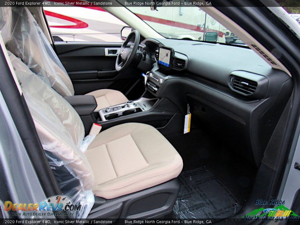 2020 Ford Explorer 4WD Iconic Silver Metallic / Sandstone Photo #30