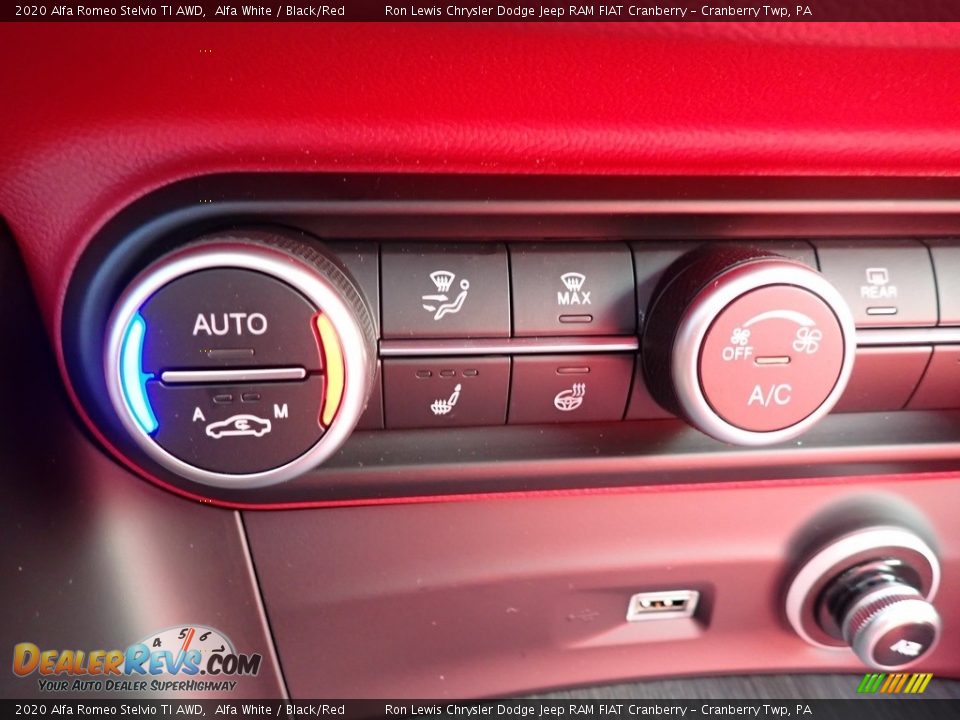2020 Alfa Romeo Stelvio TI AWD Alfa White / Black/Red Photo #22