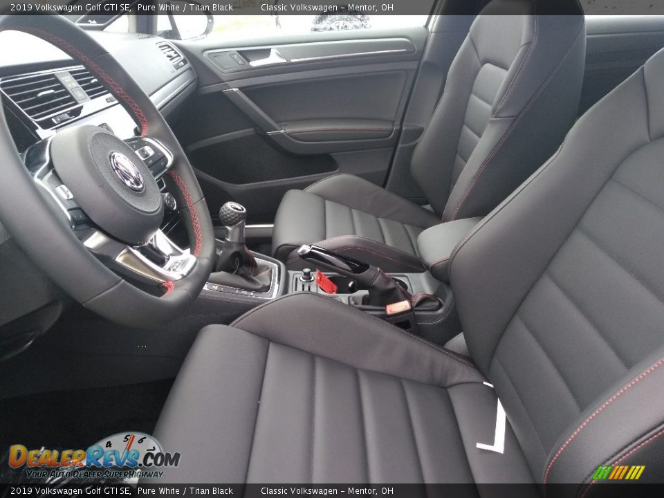 Front Seat of 2019 Volkswagen Golf GTI SE Photo #3