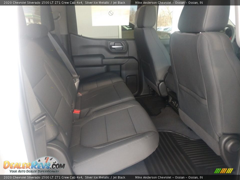 2020 Chevrolet Silverado 1500 LT Z71 Crew Cab 4x4 Silver Ice Metallic / Jet Black Photo #11