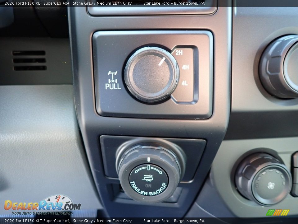 Controls of 2020 Ford F150 XLT SuperCab 4x4 Photo #17