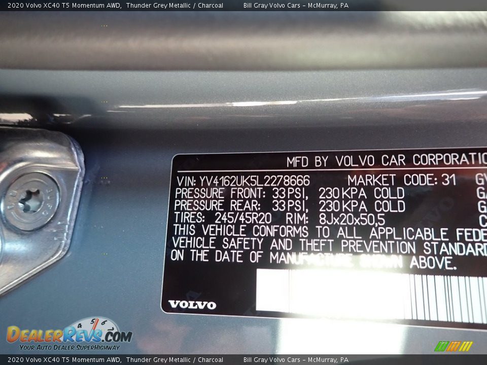 2020 Volvo XC40 T5 Momentum AWD Thunder Grey Metallic / Charcoal Photo #11
