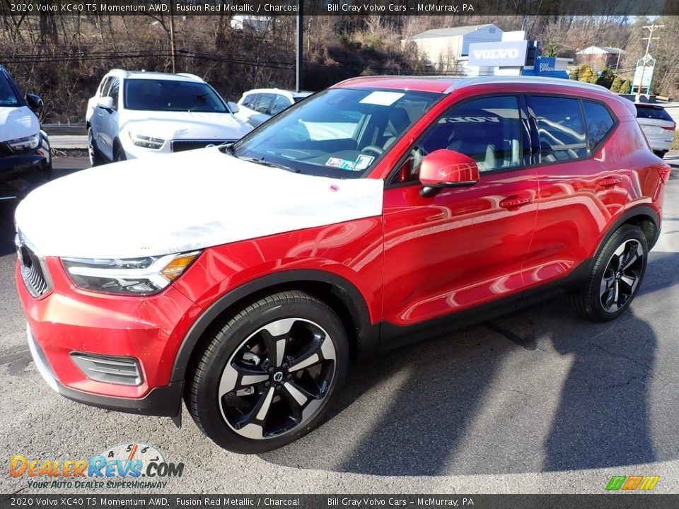 2020 Volvo XC40 T5 Momentum AWD Fusion Red Metallic / Charcoal Photo #5