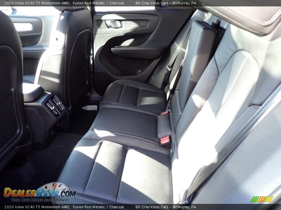 2020 Volvo XC40 T5 Momentum AWD Fusion Red Metallic / Charcoal Photo #8