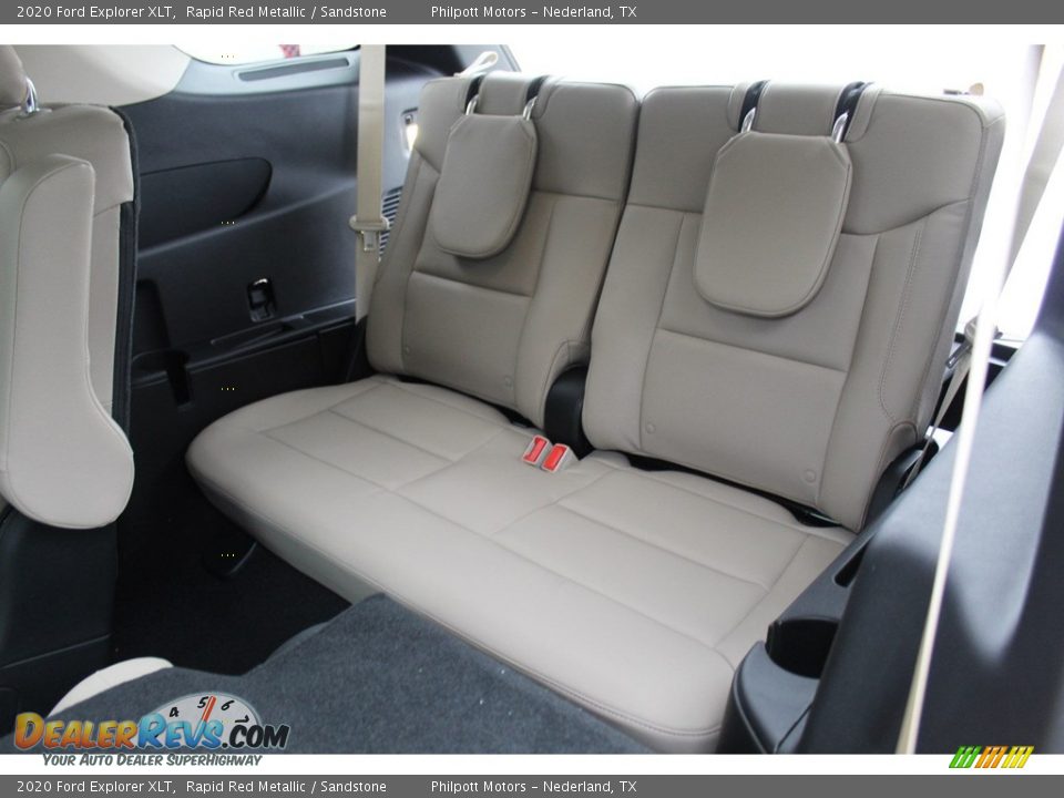 2020 Ford Explorer XLT Rapid Red Metallic / Sandstone Photo #19