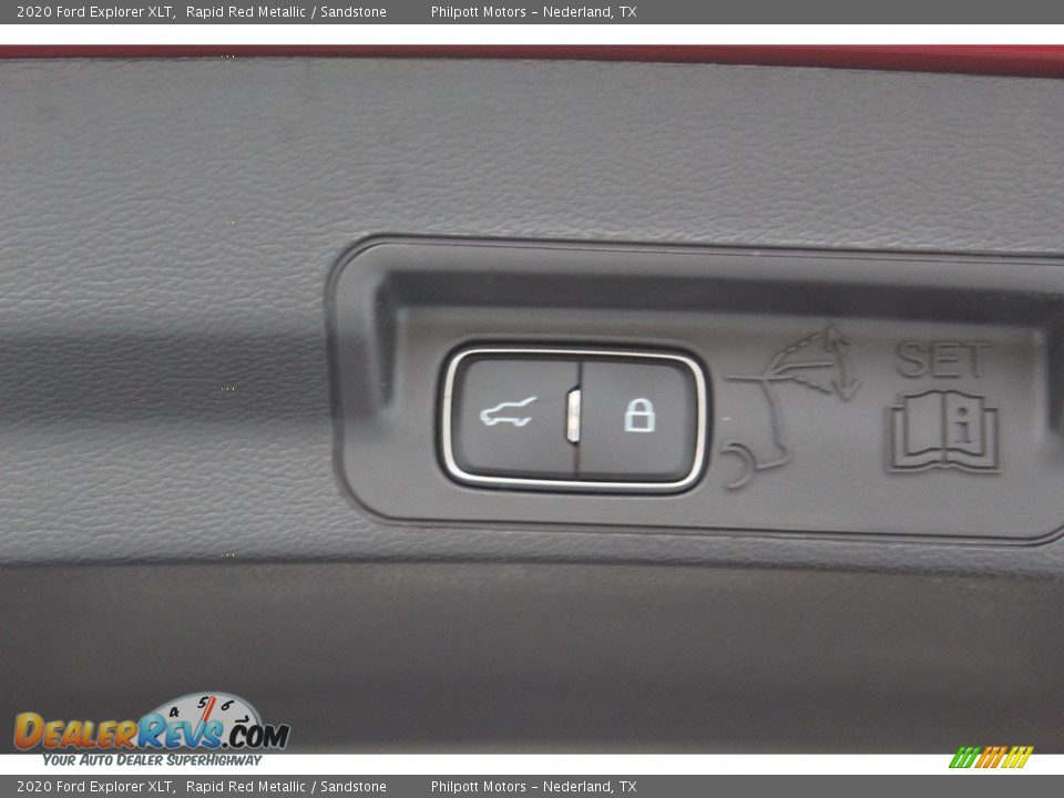 2020 Ford Explorer XLT Rapid Red Metallic / Sandstone Photo #24