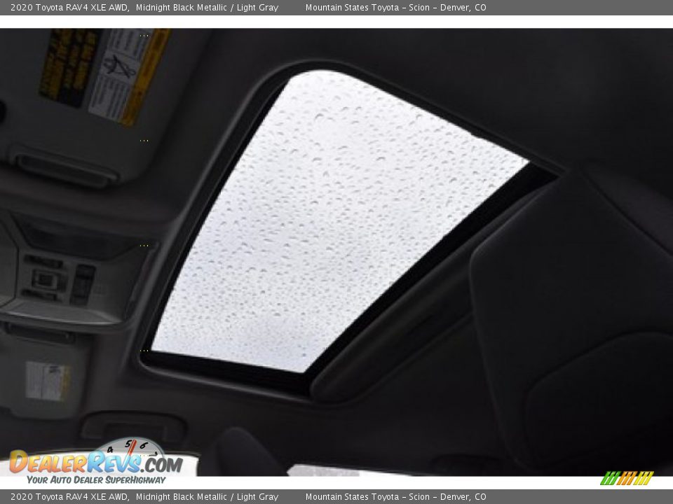 2020 Toyota RAV4 XLE AWD Midnight Black Metallic / Light Gray Photo #8