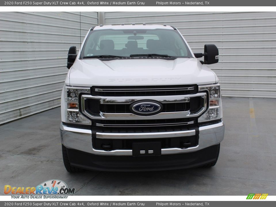 2020 Ford F250 Super Duty XLT Crew Cab 4x4 Oxford White / Medium Earth Gray Photo #3