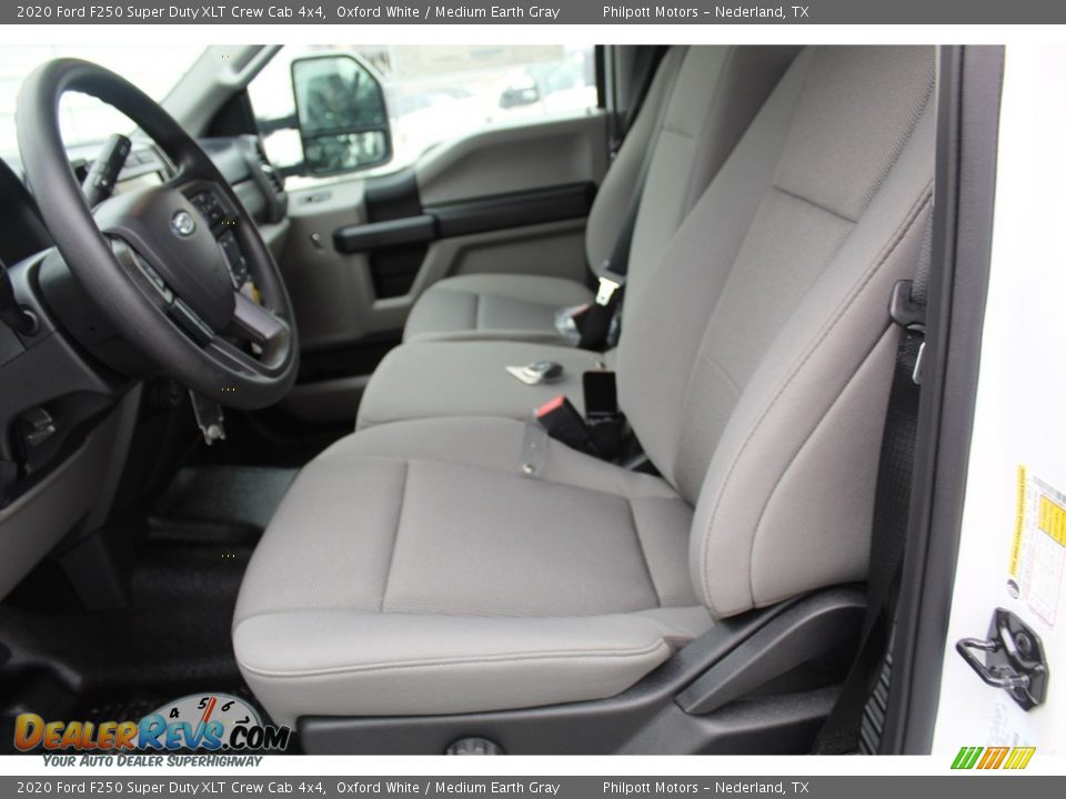 2020 Ford F250 Super Duty XLT Crew Cab 4x4 Oxford White / Medium Earth Gray Photo #10