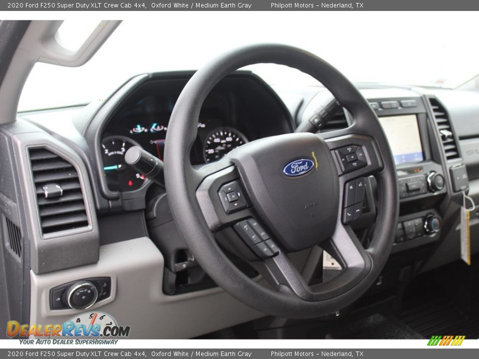 2020 Ford F250 Super Duty XLT Crew Cab 4x4 Oxford White / Medium Earth Gray Photo #12