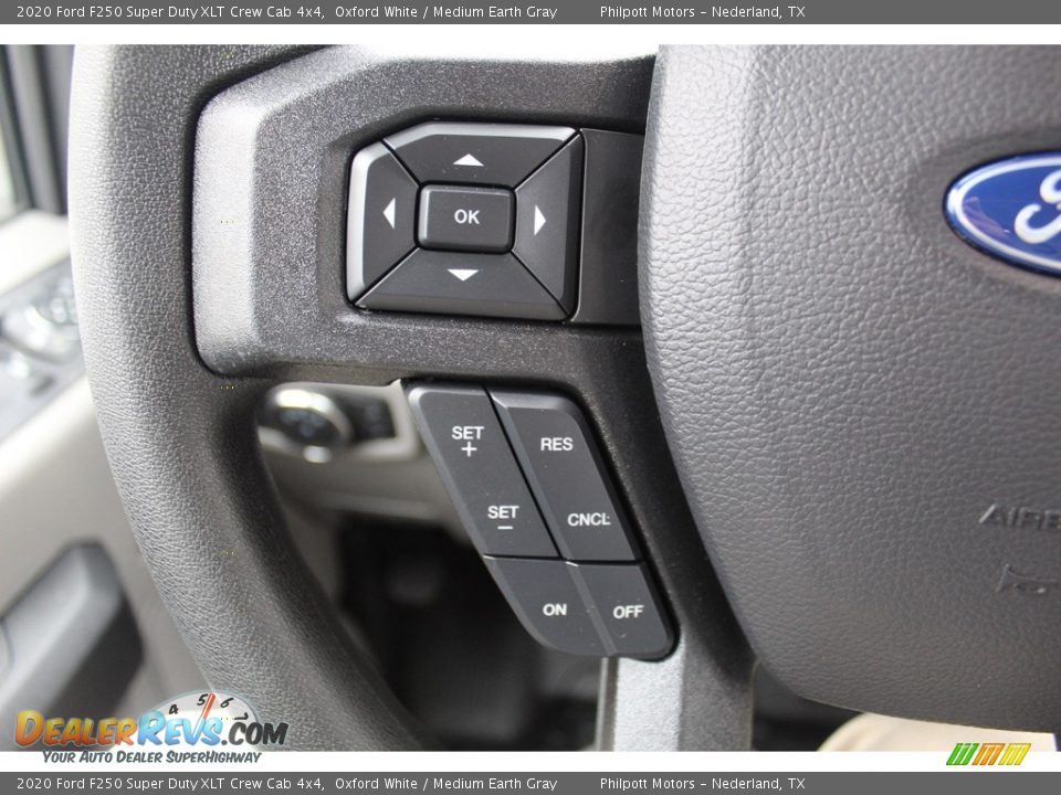 2020 Ford F250 Super Duty XLT Crew Cab 4x4 Oxford White / Medium Earth Gray Photo #13