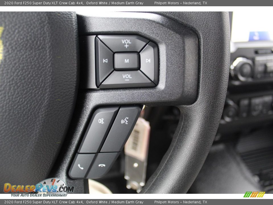 2020 Ford F250 Super Duty XLT Crew Cab 4x4 Oxford White / Medium Earth Gray Photo #14