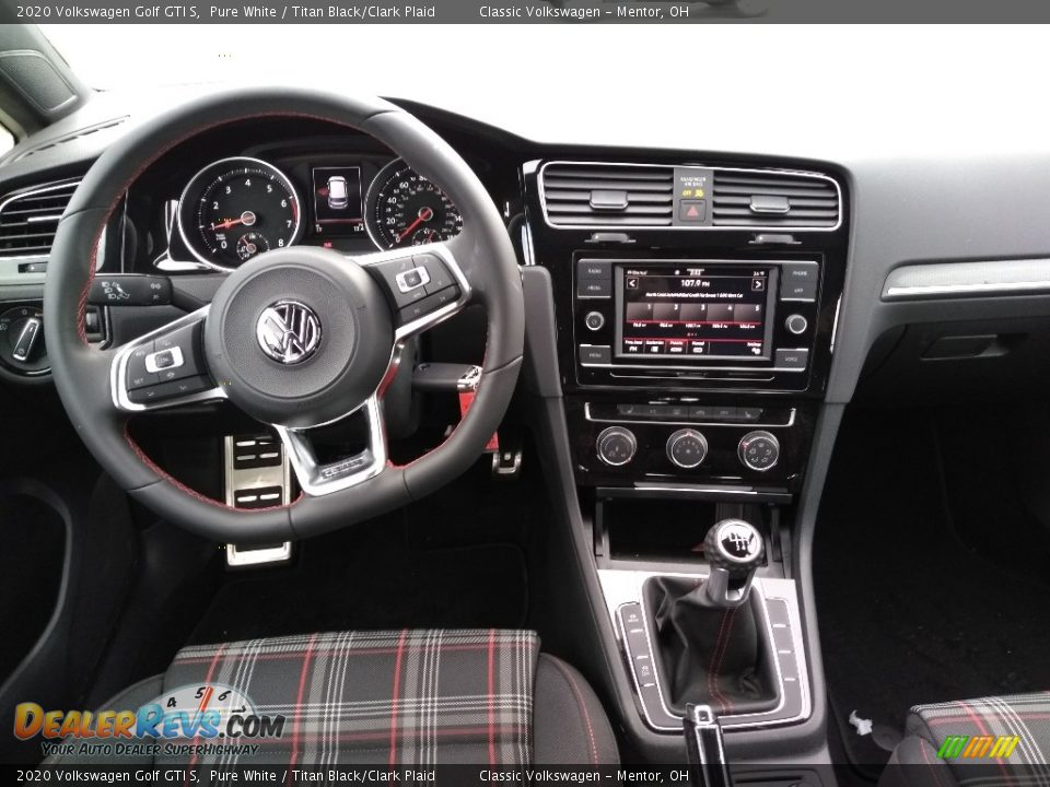 Front Seat of 2020 Volkswagen Golf GTI S Photo #4