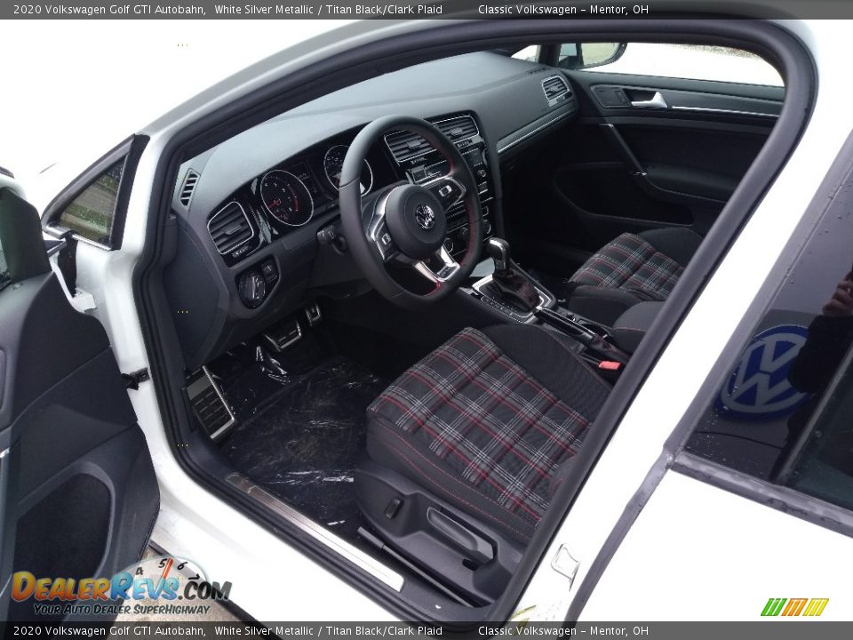 Titan Black/Clark Plaid Interior - 2020 Volkswagen Golf GTI Autobahn Photo #5
