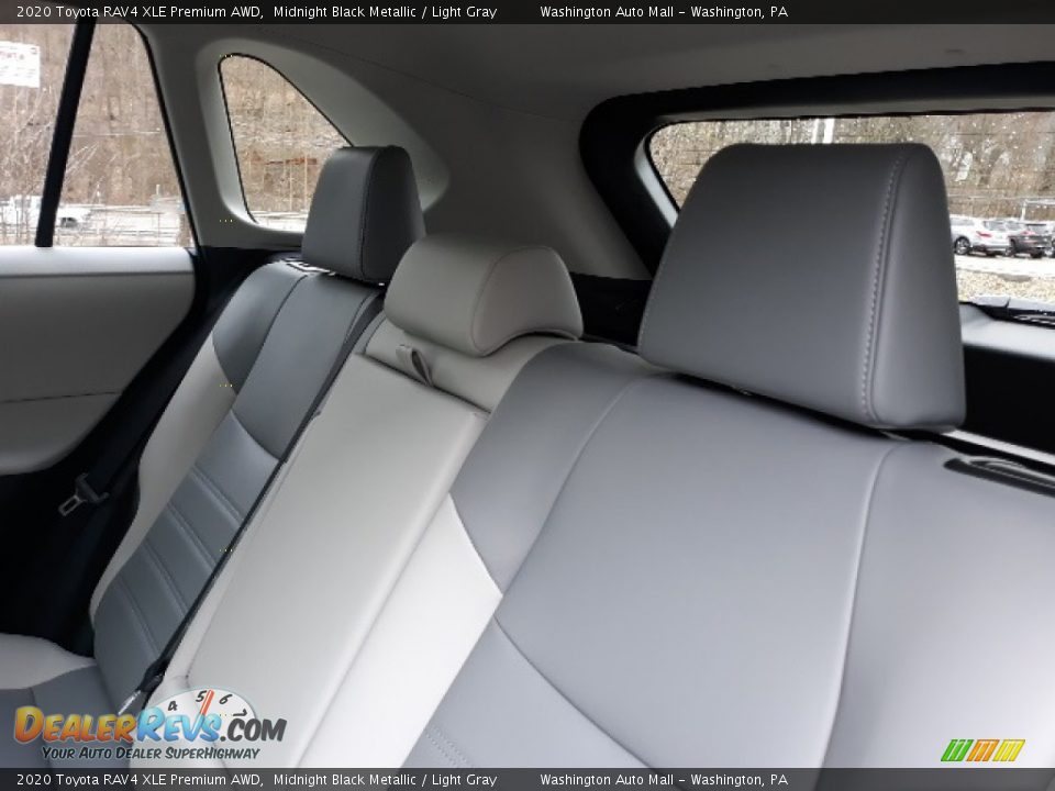 2020 Toyota RAV4 XLE Premium AWD Midnight Black Metallic / Light Gray Photo #32