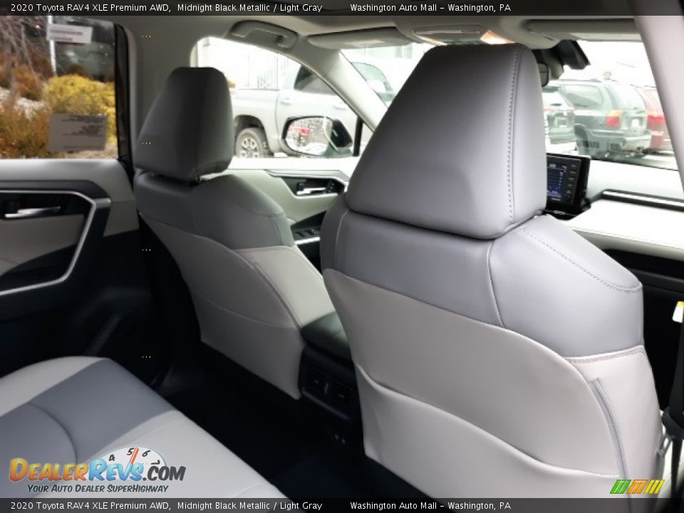 2020 Toyota RAV4 XLE Premium AWD Midnight Black Metallic / Light Gray Photo #36