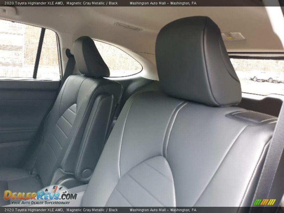 2020 Toyota Highlander XLE AWD Magnetic Gray Metallic / Black Photo #31